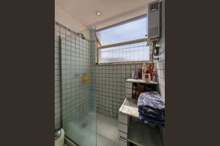 Apartamento à venda com 160m², 4 quartos e sem vaga Apartamento à venda com 160m², 4 quartos e sem vagaBanheiro Corredor