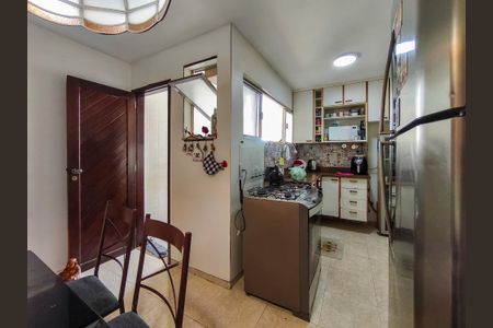 Apartamento à venda com 160m², 4 quartos e sem vaga Apartamento à venda com 160m², 4 quartos e sem vagaCozinha