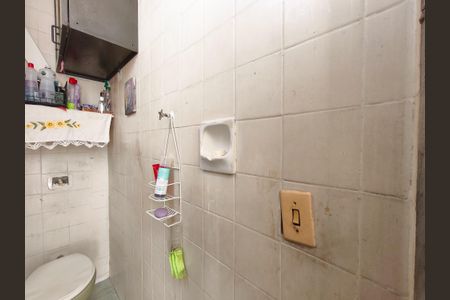 Apartamento à venda com 160m², 4 quartos e sem vaga Apartamento à venda com 160m², 4 quartos e sem vagaBanheiro de serviço