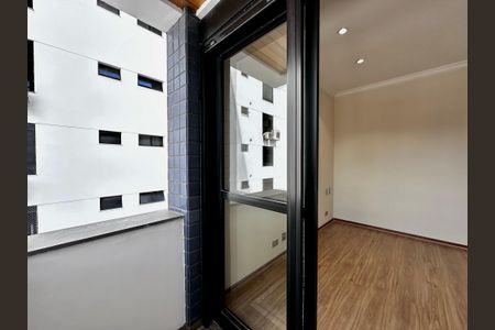 Apartamento à venda com 216m², 3 quartos e 3 vagas Apartamento à venda com 216m², 3 quartos e 3 vagasSacada da Suíte 3