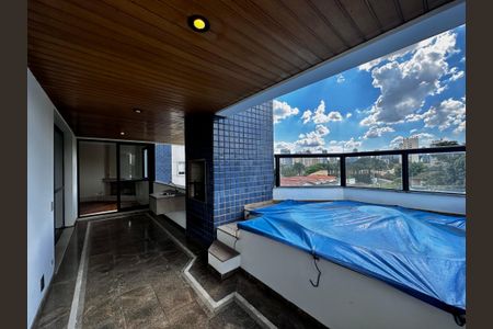 Apartamento à venda com 216m², 3 quartos e 3 vagas Apartamento à venda com 216m², 3 quartos e 3 vagasVaranda
