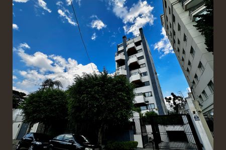 Apartamento à venda com 216m², 3 quartos e 3 vagas Apartamento à venda com 216m², 3 quartos e 3 vagasFachada