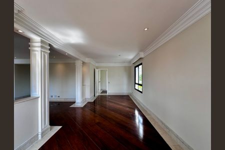 Apartamento à venda com 216m², 3 quartos e 3 vagas Apartamento à venda com 216m², 3 quartos e 3 vagasSala