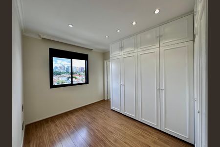 Apartamento à venda com 216m², 3 quartos e 3 vagas Apartamento à venda com 216m², 3 quartos e 3 vagasSuíte 2