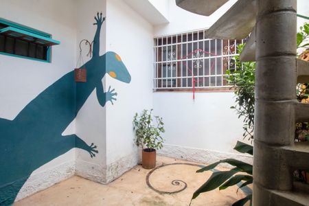 Casa à venda com 302m², 4 quartos e 2 vagas Casa à venda com 302m², 4 quartos e 2 vagasJardim