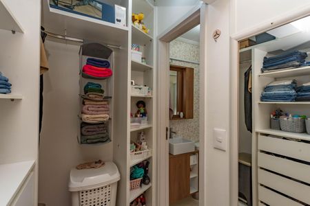 Apartamento à venda com 48m², 2 quartos e 1 vagaCloset da suíte 