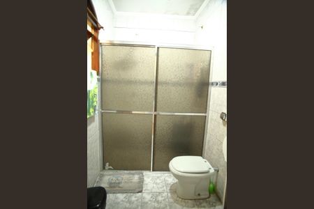 Casa à venda com 173m², 2 quartos e 2 vagasBanheiro dos Quartos