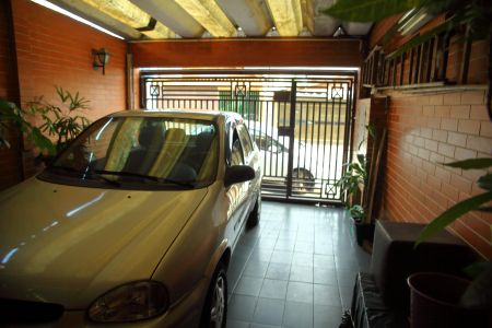 Casa à venda com 173m², 2 quartos e 2 vagasGaragem