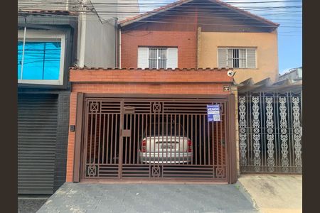 Casa à venda com 173m², 2 quartos e 2 vagasFachada