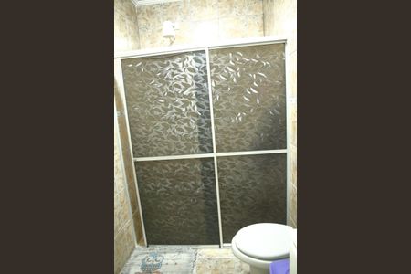 Casa à venda com 173m², 2 quartos e 2 vagasBanheiro Social