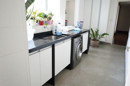 Apartamento à venda com 99m², 3 quartos e 4 vagasCozinha