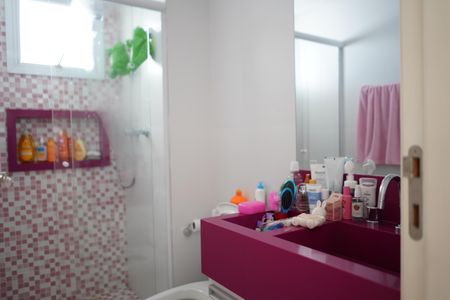 Apartamento à venda com 99m², 3 quartos e 4 vagasBanheiro do Quarto