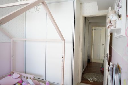 Apartamento à venda com 99m², 3 quartos e 4 vagasQuarto