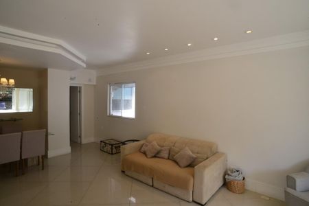 Apartamento à venda com 247m², 4 quartos e 2 vagasSala