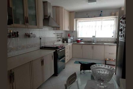 Casa de condomínio à venda com 366m², 5 quartos e 4 vagas