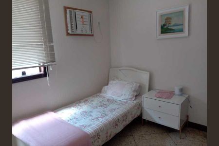 Casa de condomínio à venda com 366m², 5 quartos e 4 vagas