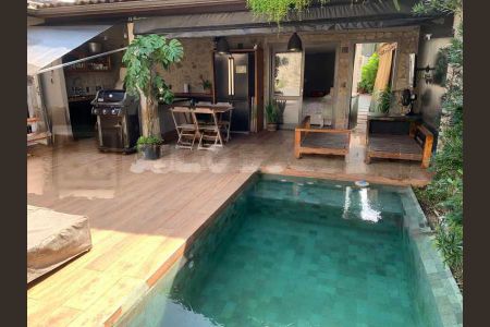 Casa à venda com 290m², 5 quartos e 2 vagas