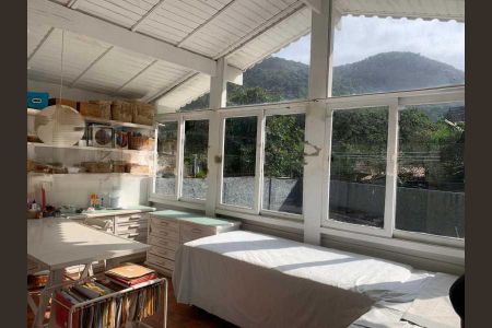 Casa à venda com 290m², 5 quartos e 2 vagas