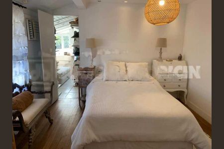 Casa à venda com 290m², 5 quartos e 2 vagas