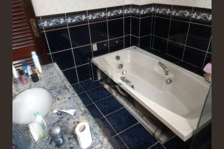 Casa à venda com 338m², 3 quartos e 1 vaga