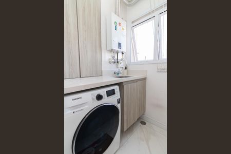 Apartamento à venda com 72m², 3 quartos e 1 vagaÁrea de Serviço