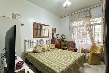 Apartamento à venda com 170m², 3 quartos e 1 vagaQuarto 02