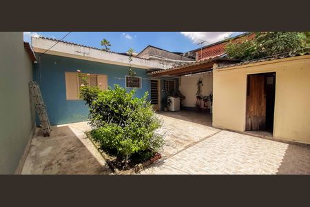 Casa à venda com 221m², 3 quartos e 3 vagasQuintal
