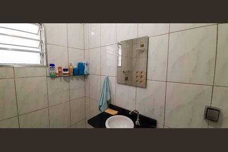 Casa à venda com 221m², 3 quartos e 3 vagasBanheiro