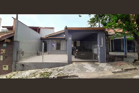 Casa à venda com 221m², 3 quartos e 3 vagasFachada da Casa e Placa