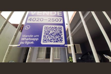 Casa à venda com 221m², 3 quartos e 3 vagasFachada da Casa e Placa