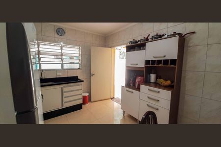 Casa à venda com 221m², 3 quartos e 3 vagasCozinha