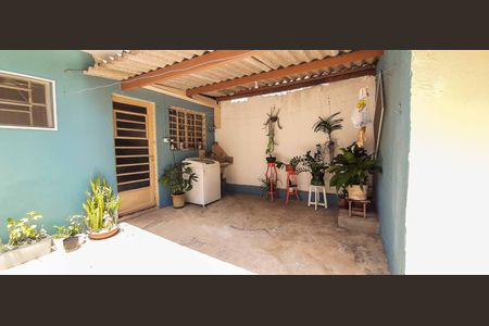 Casa à venda com 221m², 3 quartos e 3 vagasEdícula