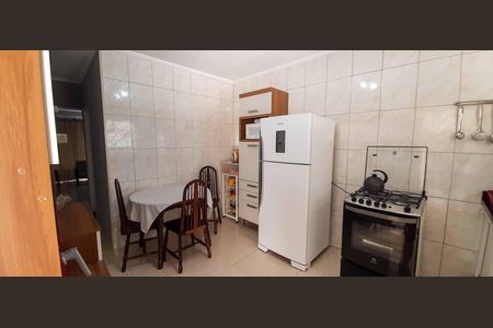 Casa à venda com 221m², 3 quartos e 3 vagasCozinha