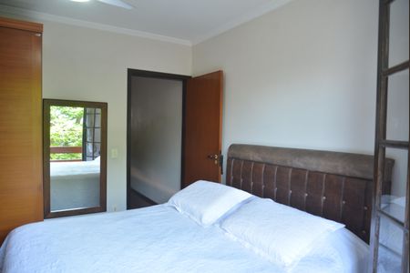 Casa à venda com 153m², 3 quartos e 3 vagasQuarto Suíte