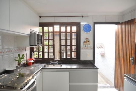 Casa à venda com 153m², 3 quartos e 3 vagasCozinha