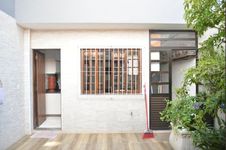 Casa à venda com 153m², 3 quartos e 3 vagasQuintal