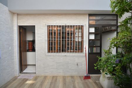 Casa à venda com 153m², 3 quartos e 3 vagasQuintal