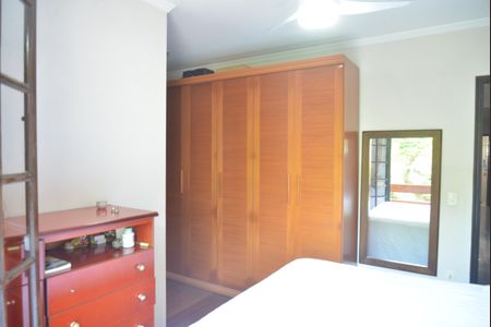 Casa à venda com 153m², 3 quartos e 3 vagasQuarto Suíte