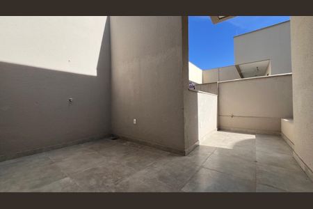 Apartamento à venda com 107m², 2 quartos e 2 vagas Apartamento à venda com 107m², 2 quartos e 2 vagasTerraço