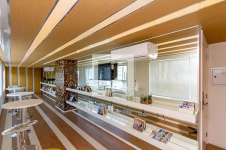 Apartamento para alugar com 32m², 1 quarto e 1 vaga Apartamento para alugar com 32m², 1 quarto e 1 vagaLounge