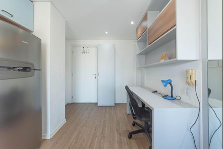 Apartamento para alugar com 32m², 1 quarto e 1 vaga Apartamento para alugar com 32m², 1 quarto e 1 vagaEscritório