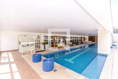 Apartamento para alugar com 32m², 1 quarto e 1 vaga Apartamento para alugar com 32m², 1 quarto e 1 vagaPiscina