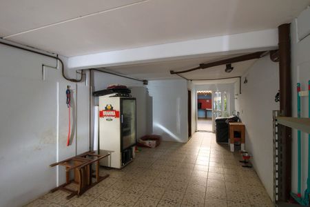 Casa à venda com 136m², 2 quartos e 3 vagas Casa à venda com 136m², 2 quartos e 3 vagasGaragem