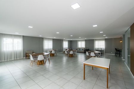 Apartamento para alugar com 48m², 2 quartos e sem vaga Apartamento para alugar com 48m², 2 quartos e sem vagaÁrea comum - Salão de festas