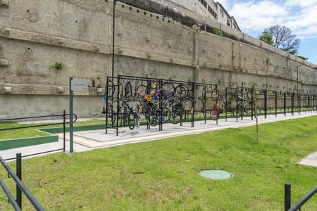 Apartamento para alugar com 48m², 2 quartos e sem vaga Apartamento para alugar com 48m², 2 quartos e sem vagaÁrea comum - Bicicletário