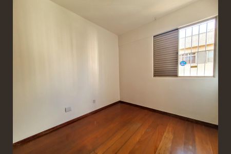 Apartamento à venda com 142m², 4 quartos e 2 vagas Apartamento à venda com 142m², 4 quartos e 2 vagasQuarto 3