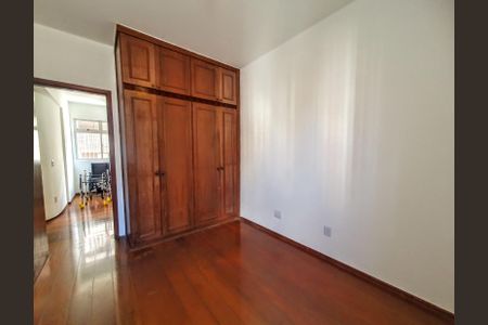 Apartamento à venda com 142m², 4 quartos e 2 vagas Apartamento à venda com 142m², 4 quartos e 2 vagasQuarto 3