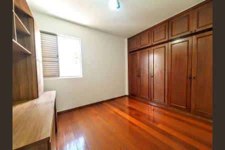 Apartamento à venda com 142m², 4 quartos e 2 vagas Apartamento à venda com 142m², 4 quartos e 2 vagasQuarto 2