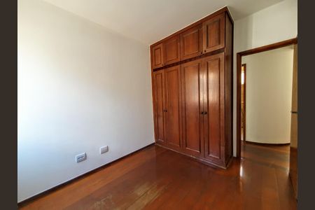 Apartamento à venda com 142m², 4 quartos e 2 vagas Apartamento à venda com 142m², 4 quartos e 2 vagasQuarto 4