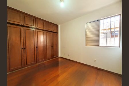 Apartamento à venda com 142m², 4 quartos e 2 vagas Apartamento à venda com 142m², 4 quartos e 2 vagasQuarto 1
